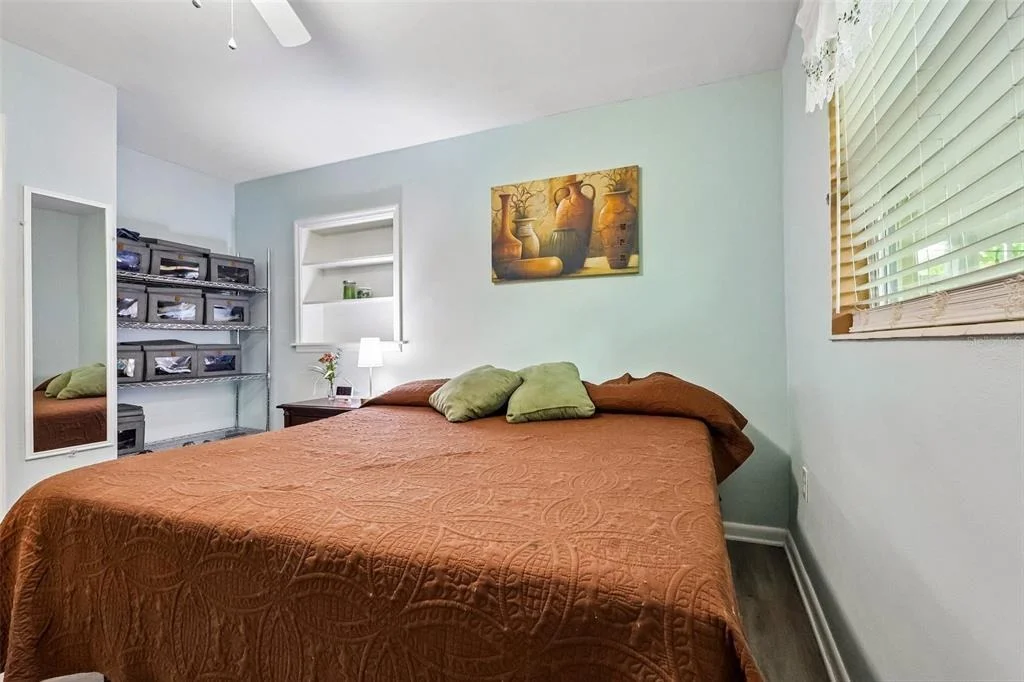 Photo of 37350 OAK LANE
