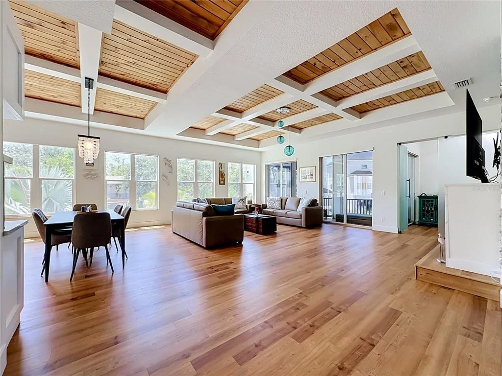 Photo of 6925 BOCHI CIRCLE