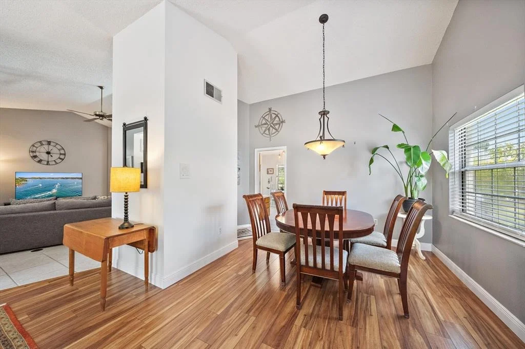 Photo of 4732 MEADOWVIEW CIRCLE