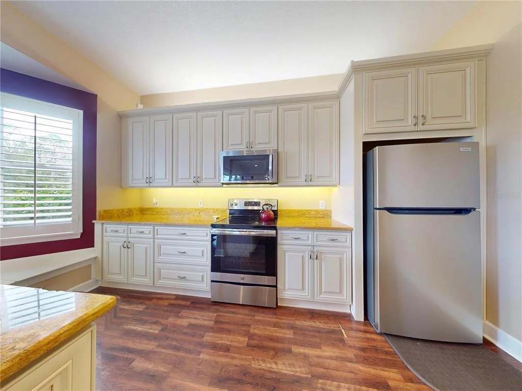 Photo of 71 CARRIAGE CREEK WAY