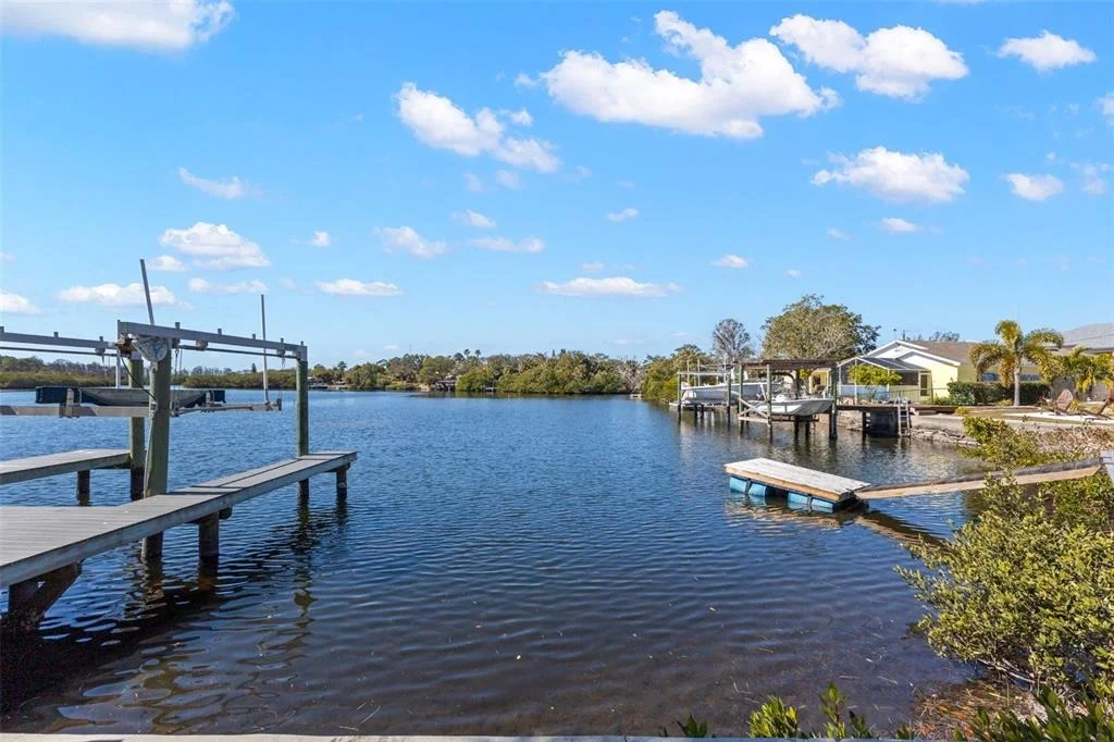 Photo of 2138 BAYOU DRIVE