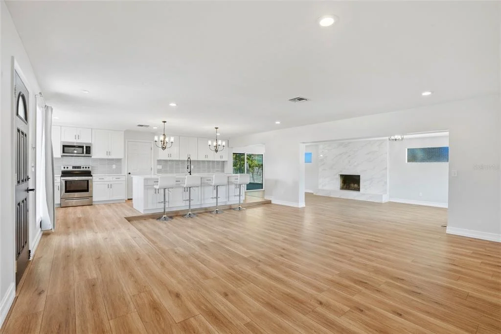 Photo of 1349 VIEWTOP DRIVE