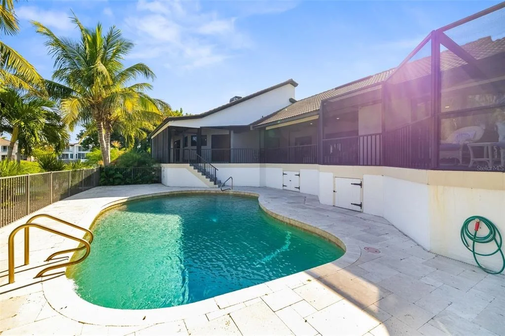 Photo of 560 HARBOR COVE CIRCLE