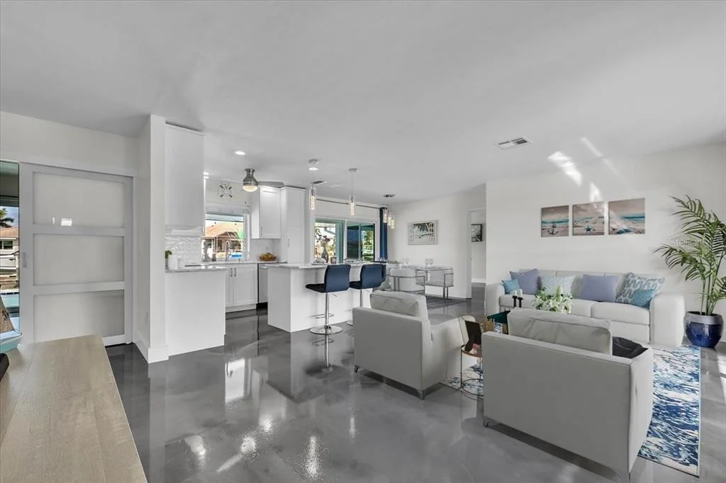 Photo of 2424 ROSA LANE