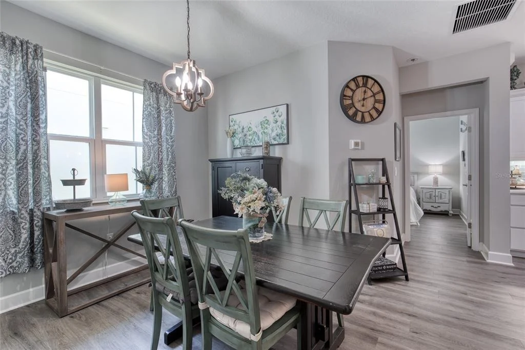 Photo of 444 LIME AVENUE