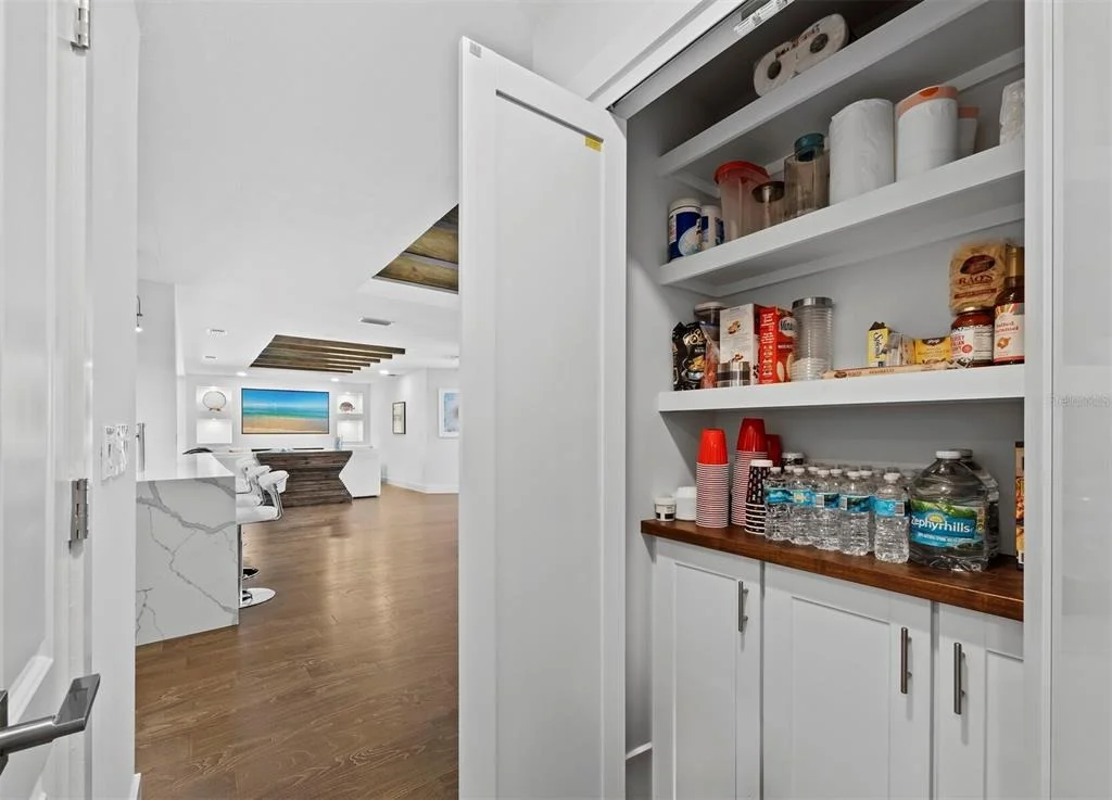 Photo of 622 TROPICAL CIRCLE
