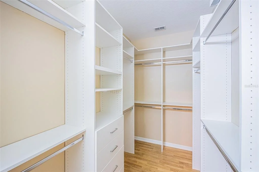 Photo of 7004 PINE HOLLOW DRIVE