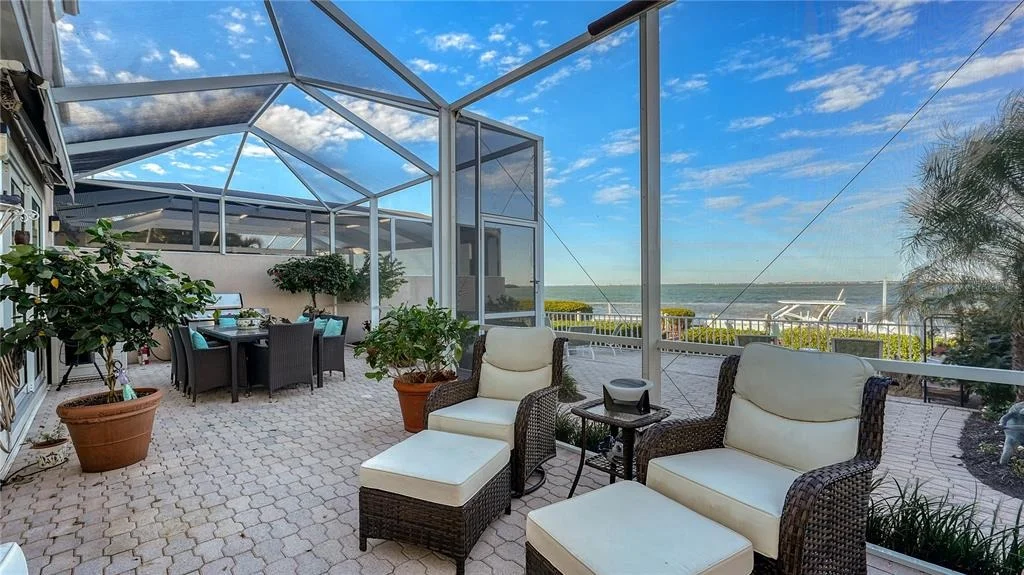 Photo of 3530 MISTLETOE LANE