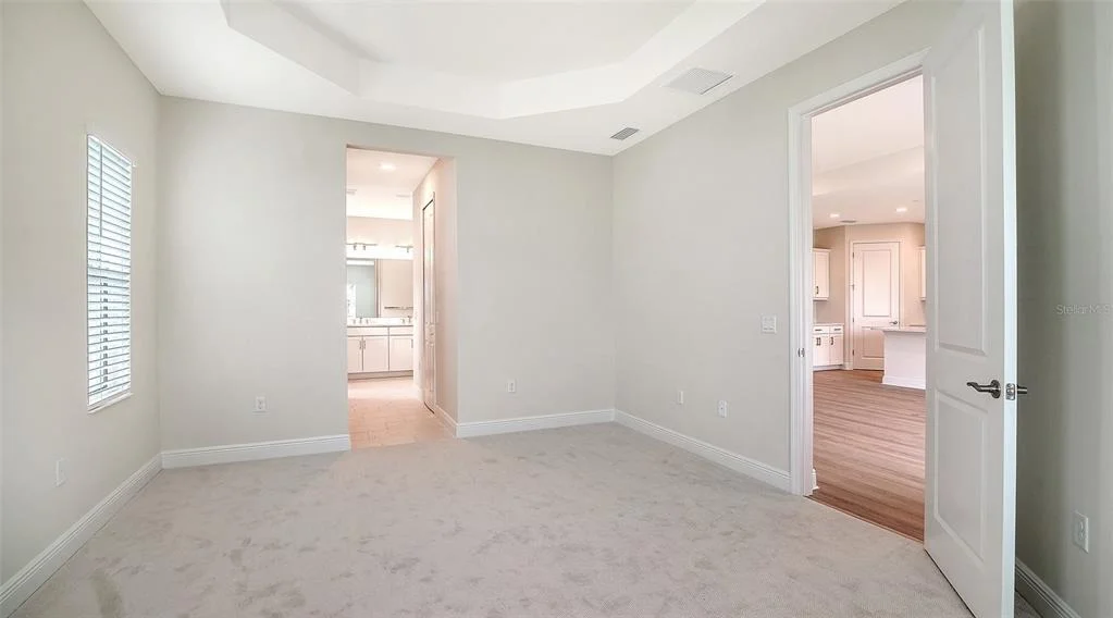 Photo of 10005 POWELL AVENUE