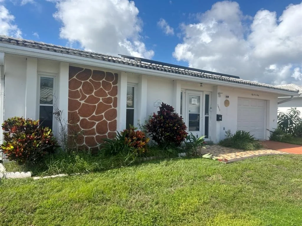 Photo of 5460 LEMON TREE LANE N