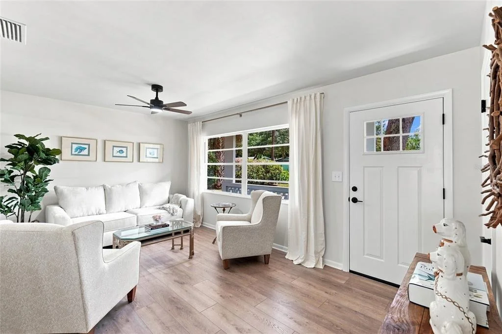 Photo of 6 MARILYN AVENUE