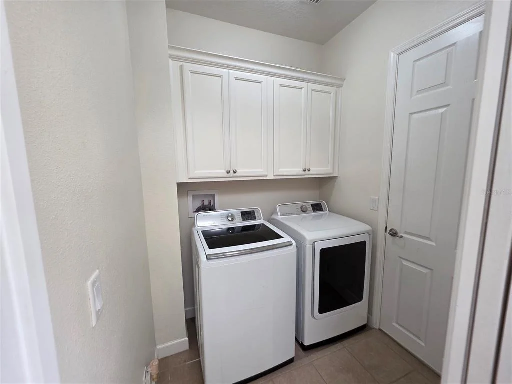 Photo of 8064 BRIDGEPORT BAY CIRCLE