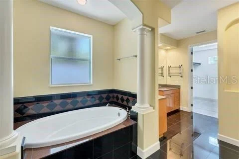 Photo of 4250 SWIFT ROAD