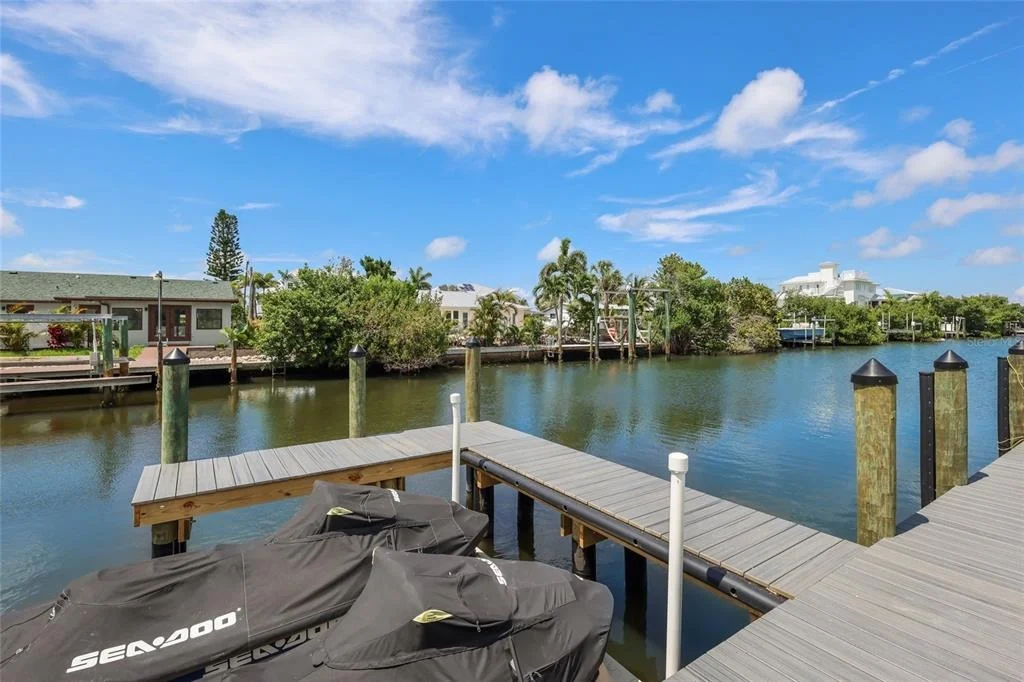 Photo of 6401 MARINA DRIVE