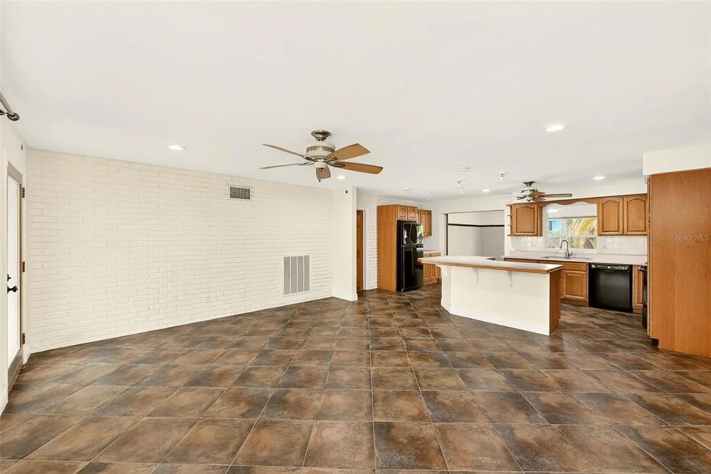 Photo of 1465 BAYVIEW DRIVE