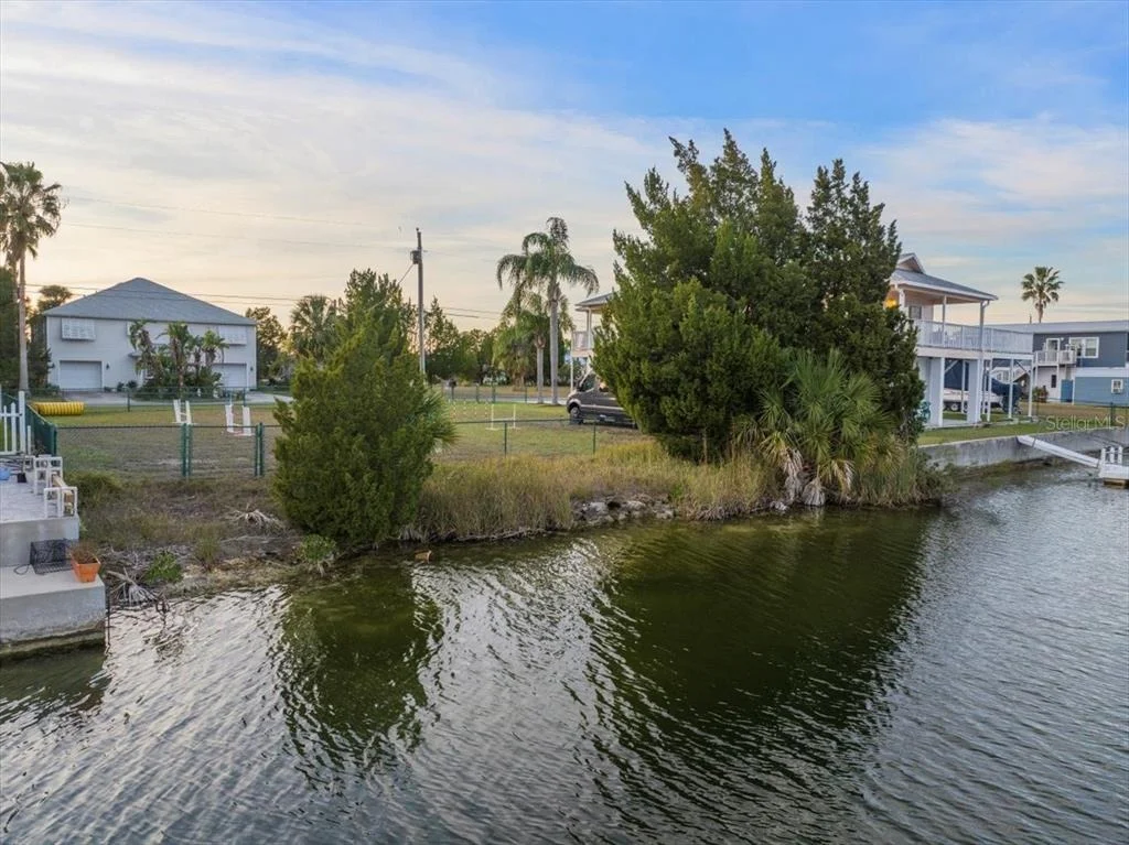 Photo of 3332 OLEANDER DRIVE