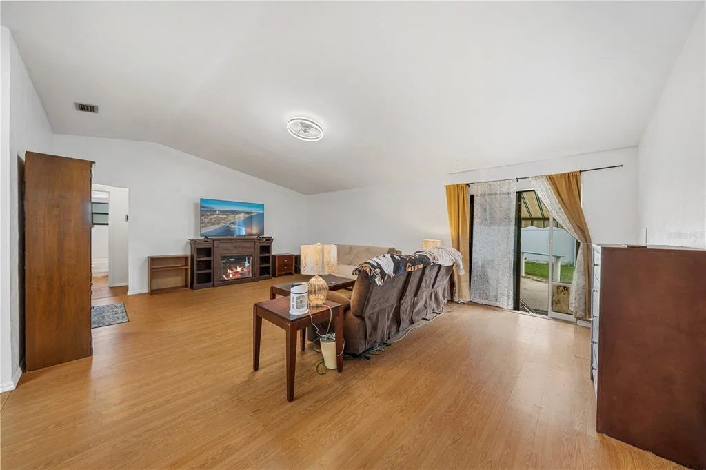 Photo of 1228 THOMASINA DRIVE