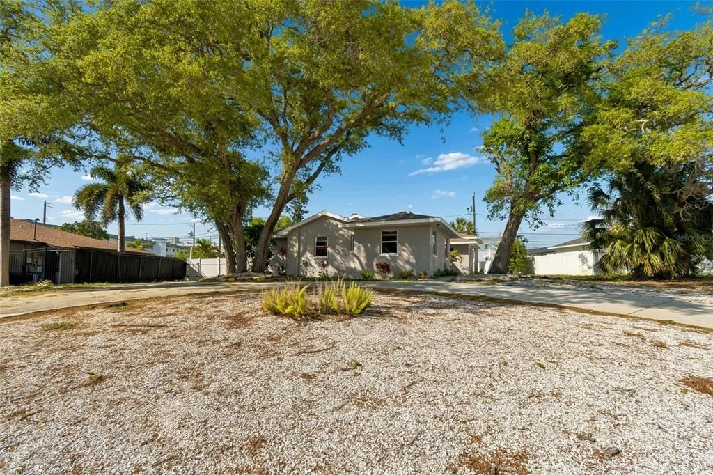 Photo of 125 HARBOR BLUFF DRIVE