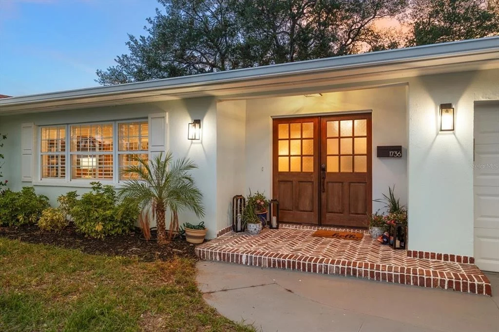 Photo of 1736 GOLF VIEW DRIVE