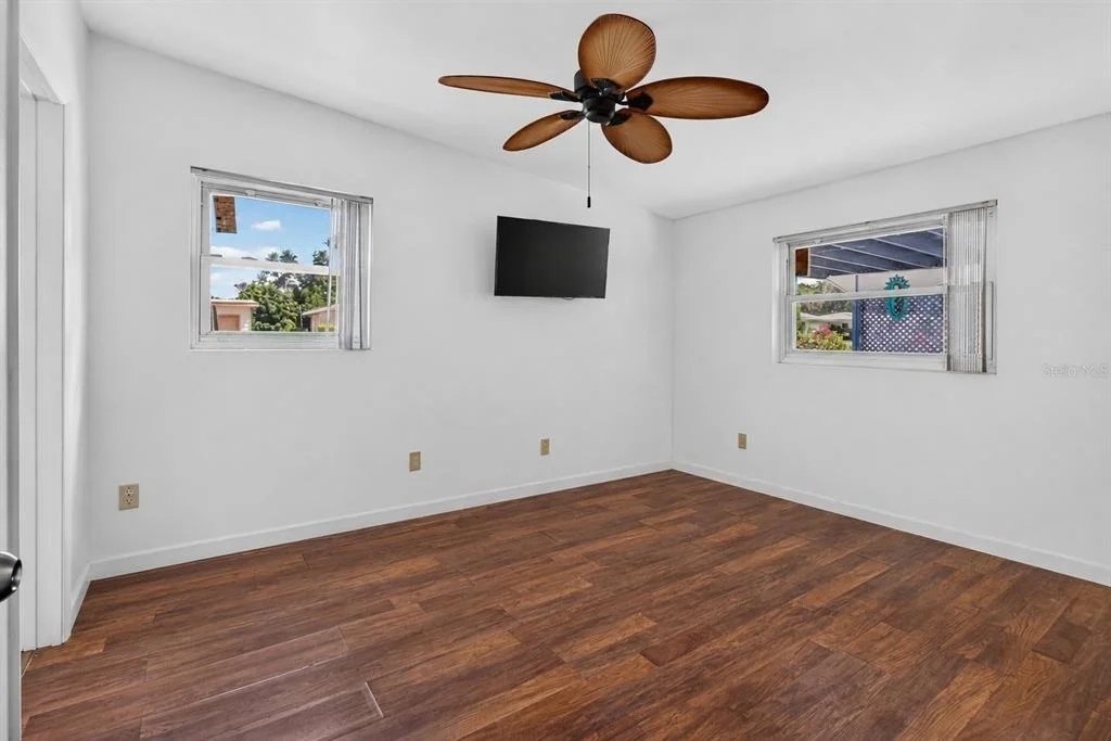 Photo of 568 MANOR DRIVE
