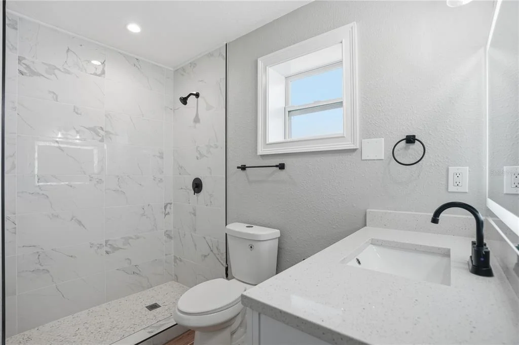 Photo of 707 ABERDEEN CIRCLE