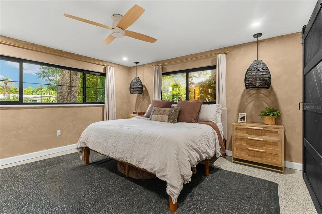 Photo of 2410 VALENCIA DRIVE