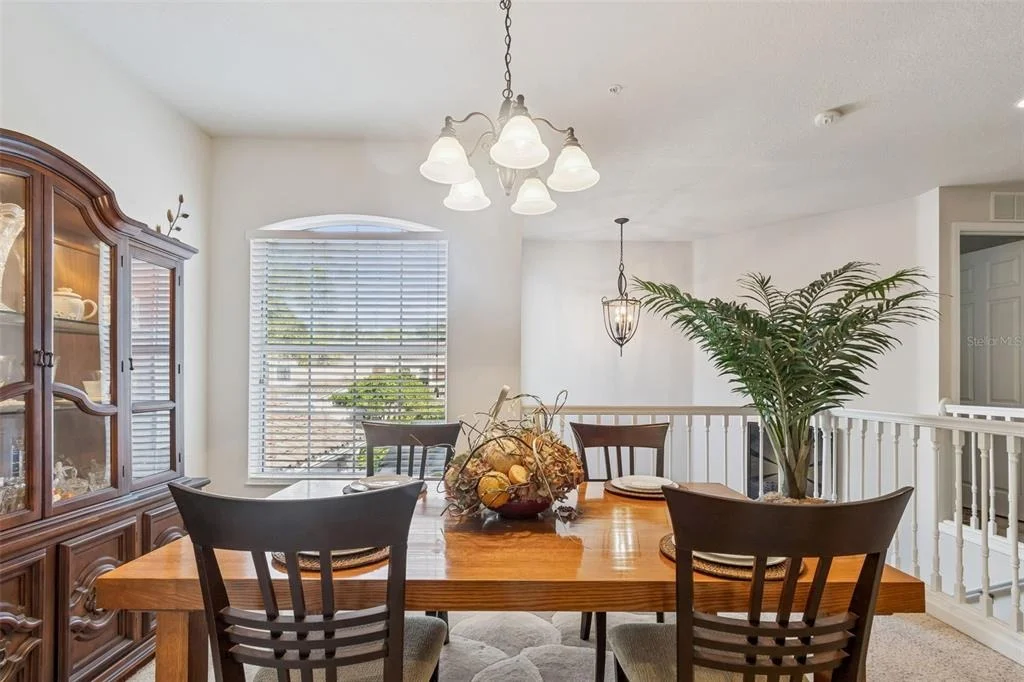 Photo of 894 LANTERN WAY