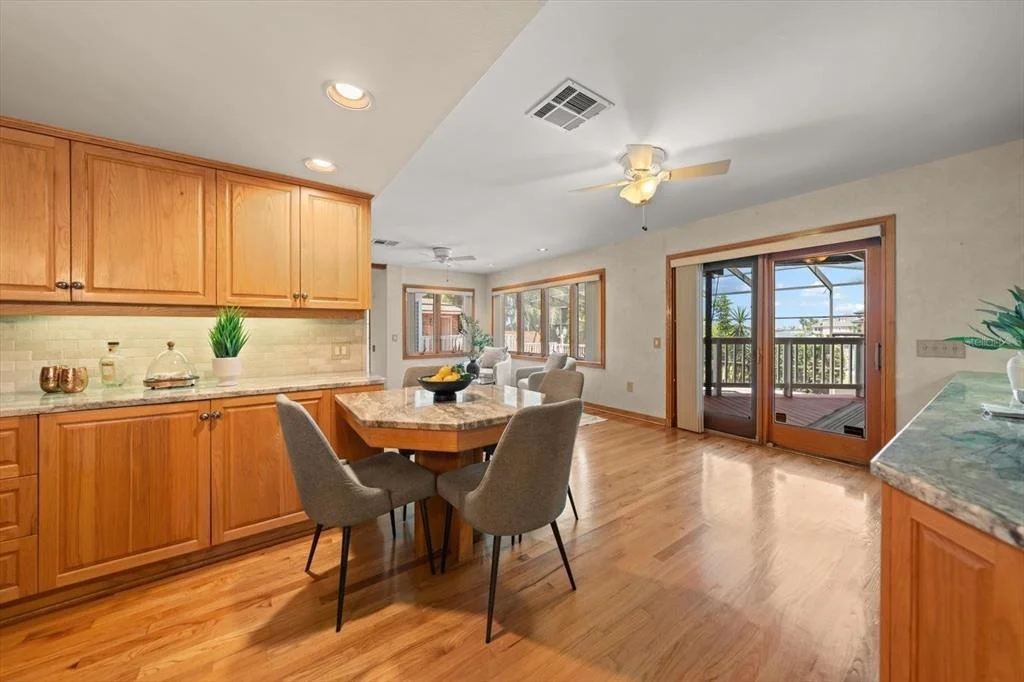 Photo of 220 HARBOR VIEW LANE