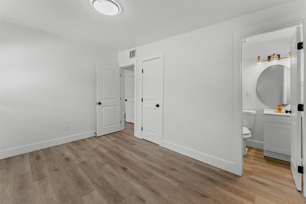 Photo of 849 LOGAN DRIVE