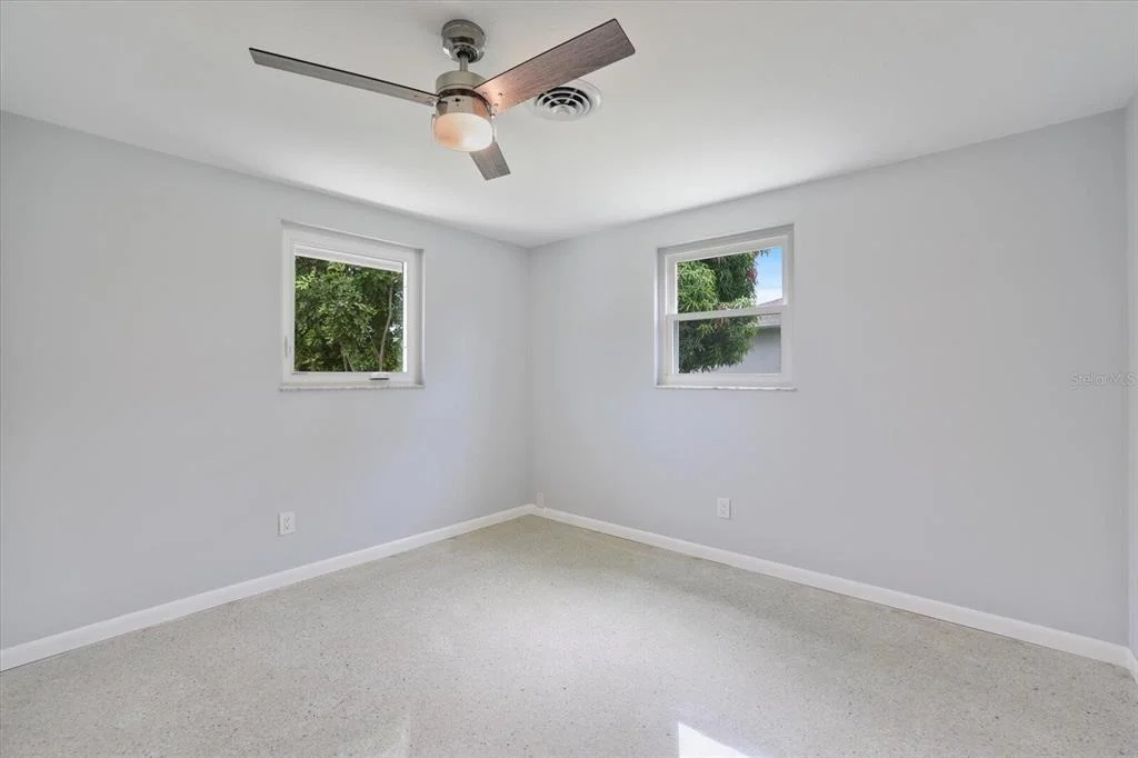 Photo of 3485 ROSLYN ROAD