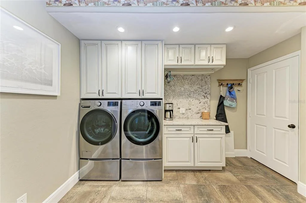 Photo of 39321 WASHINGTON LOOP ROAD