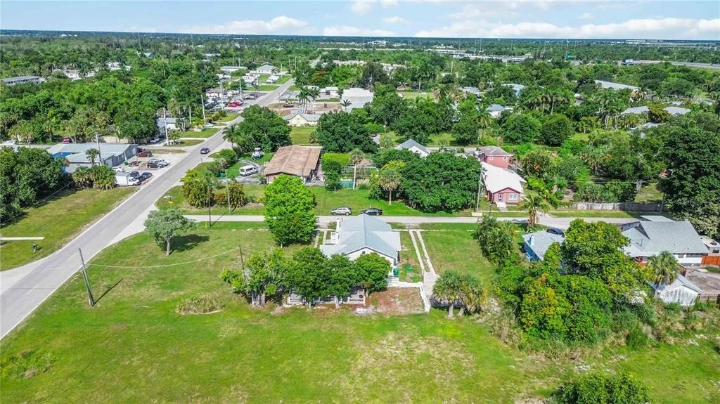 Photo of 815 SOLONA LOOP