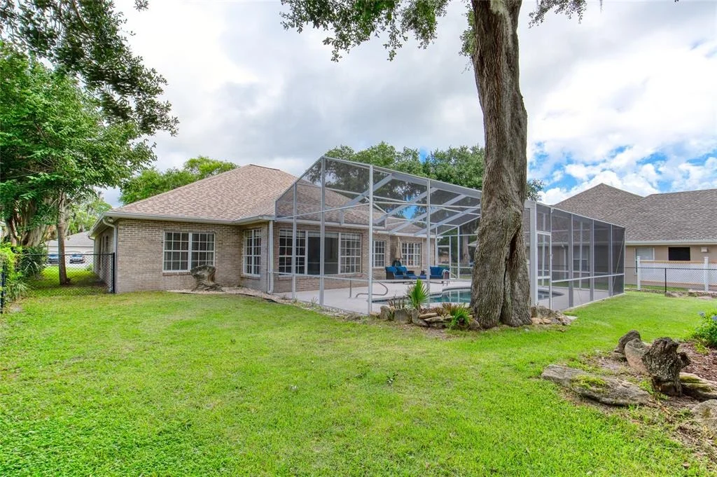 Photo of 5 WATERCLIFF LANE