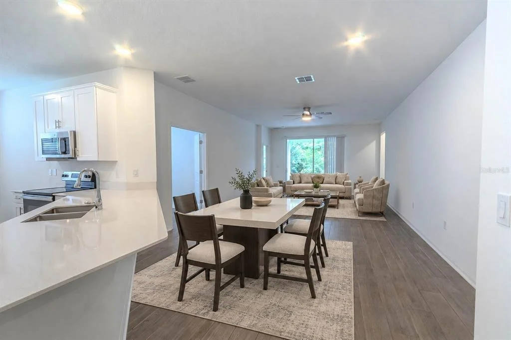 Photo of 407 THREE OAKS DRIVE
