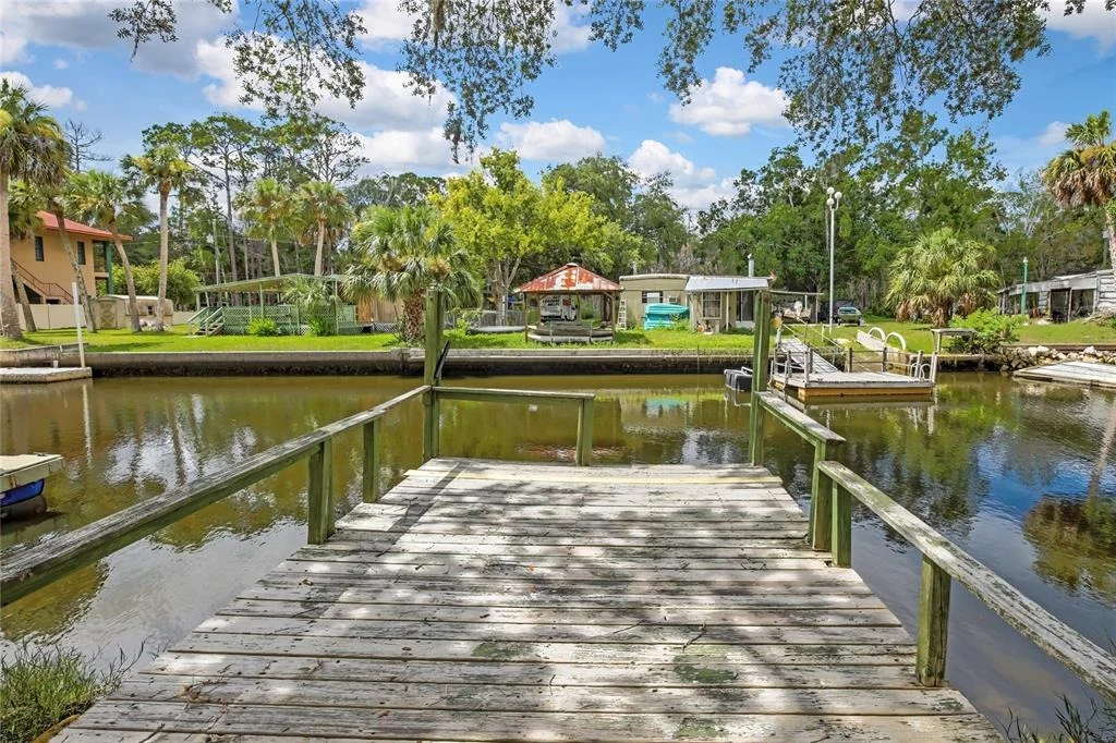 Photo of 6134 ISLAND DRIVE