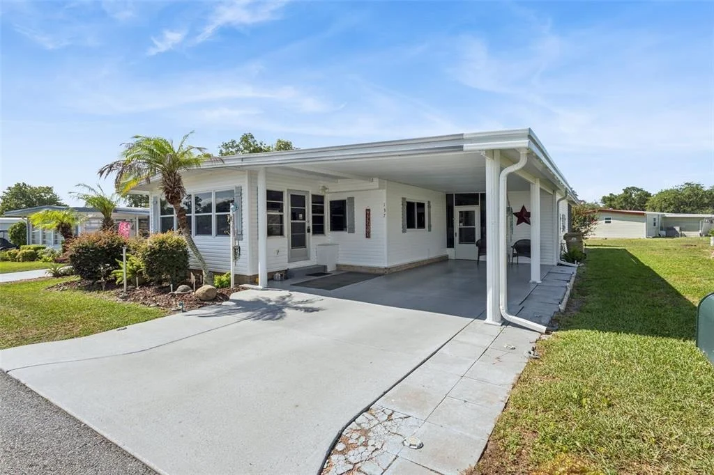 Photo of 137 JACARANDA DRIVE