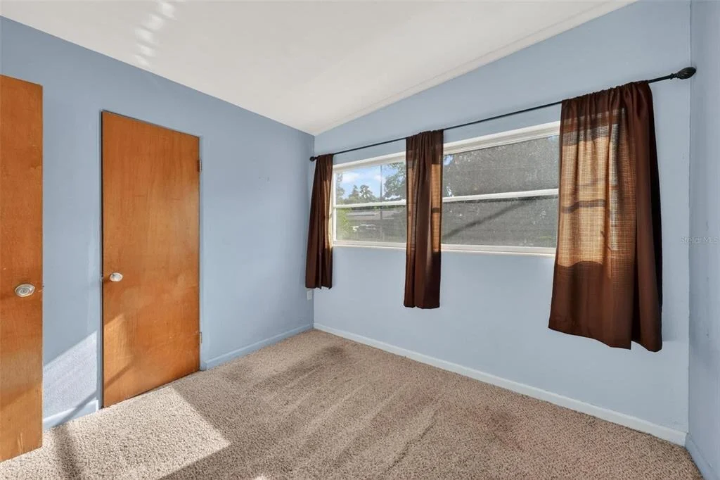 Photo of 710 TWIN OAKS LANE