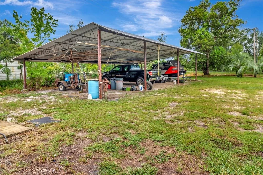 Photo of 7427 REDWING ROAD