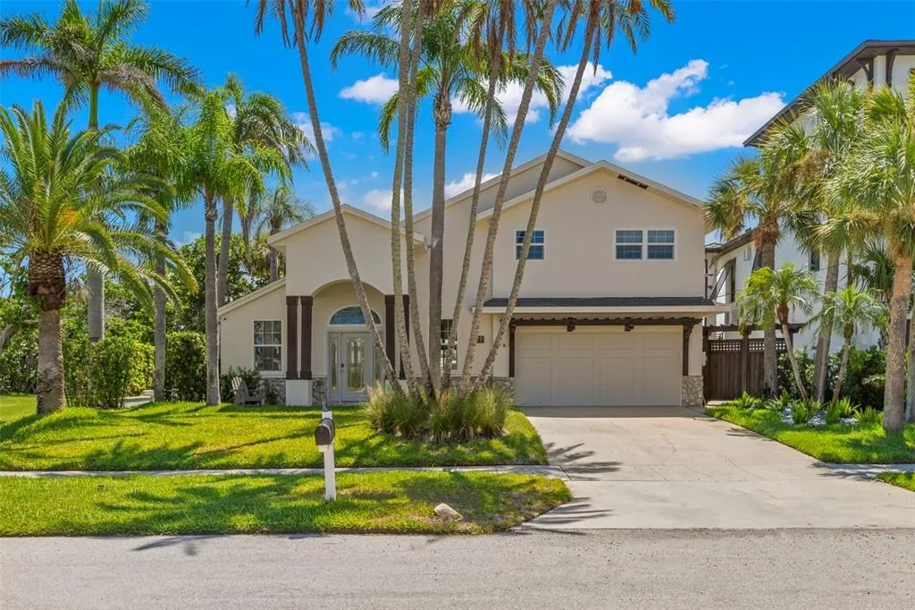 Photo of 819 BAY ESPLANADE