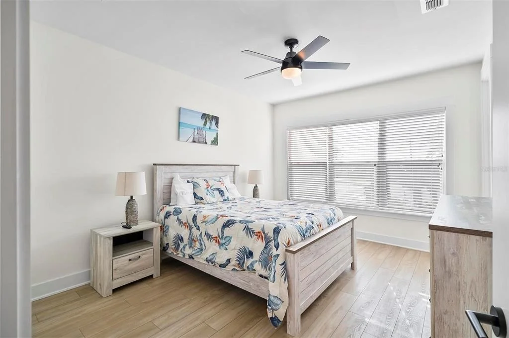 Photo of 200 SURFVIEW LANE