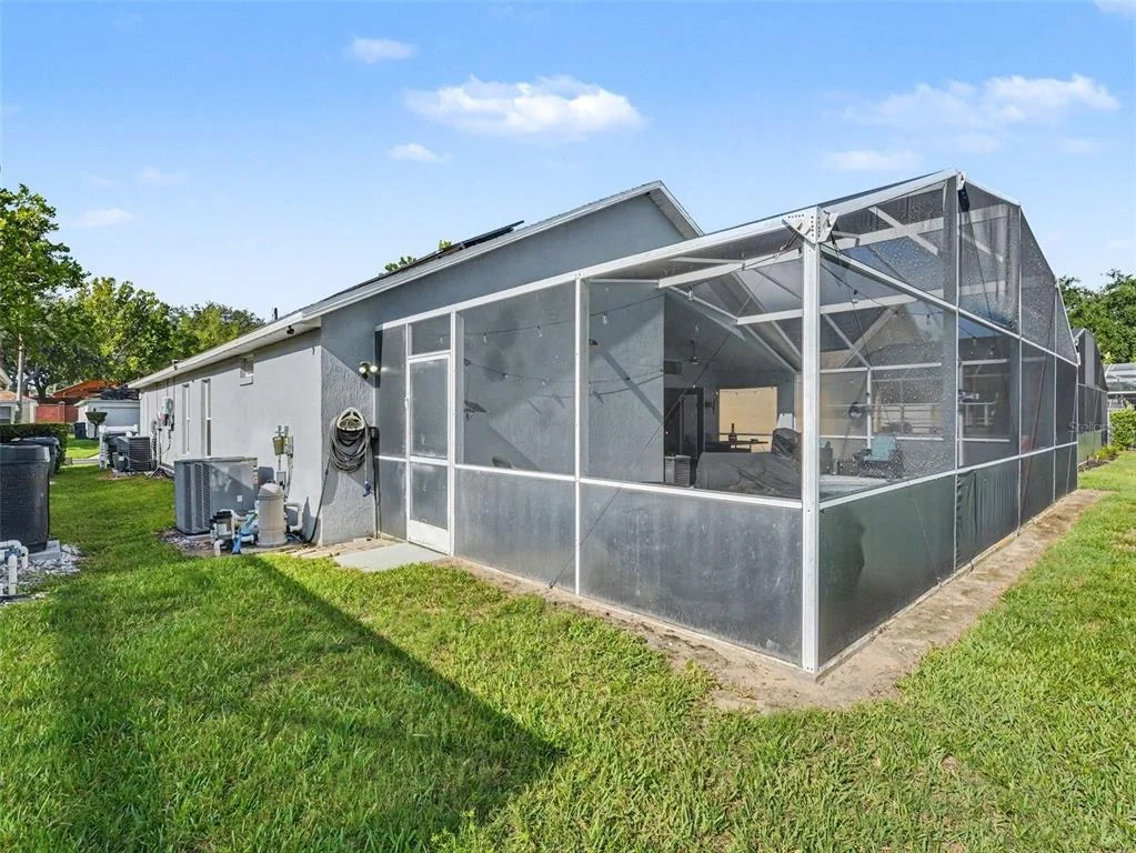 Photo of 550 BUCKINGHAM CIRCLE