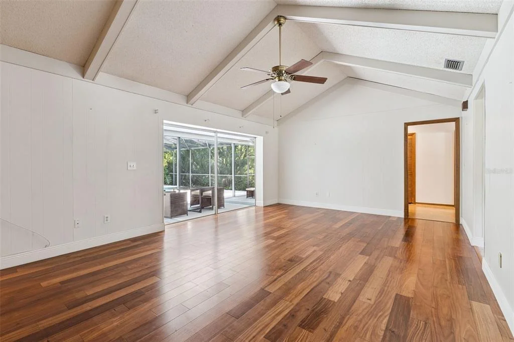 Photo of 211 HICKORY DRIVE