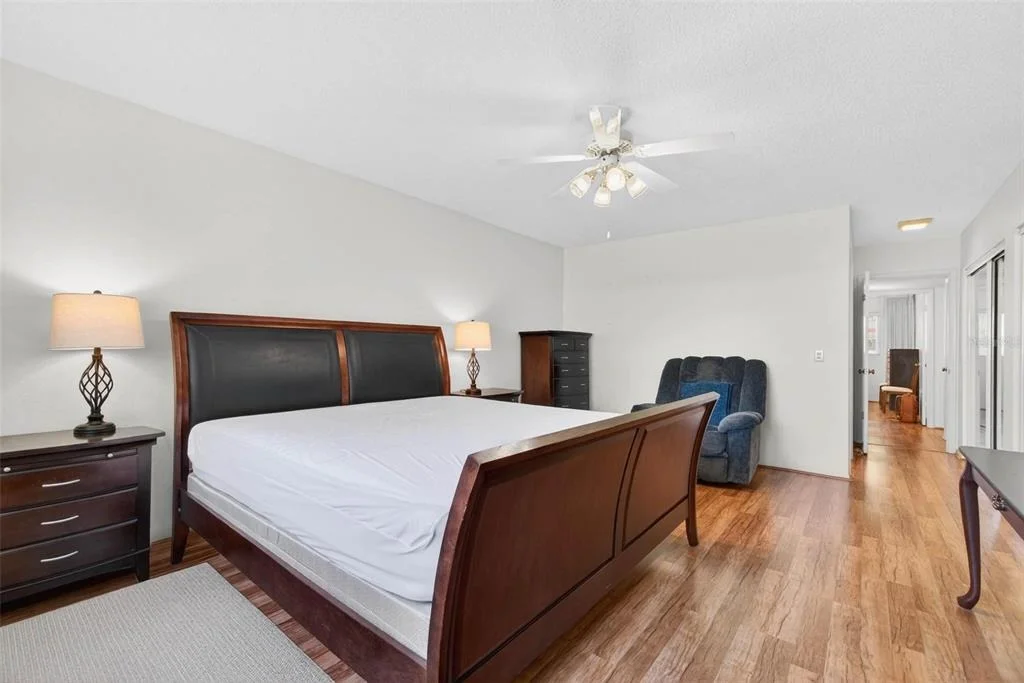 Photo of Unit 6 at 2440 WORLD PARKWAY BOULEVARD