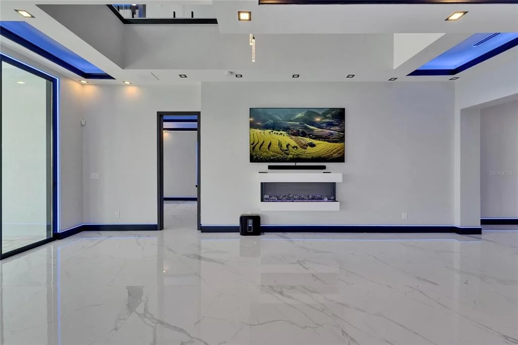 Photo of 6530 SIMONE SHORES CIRCLE