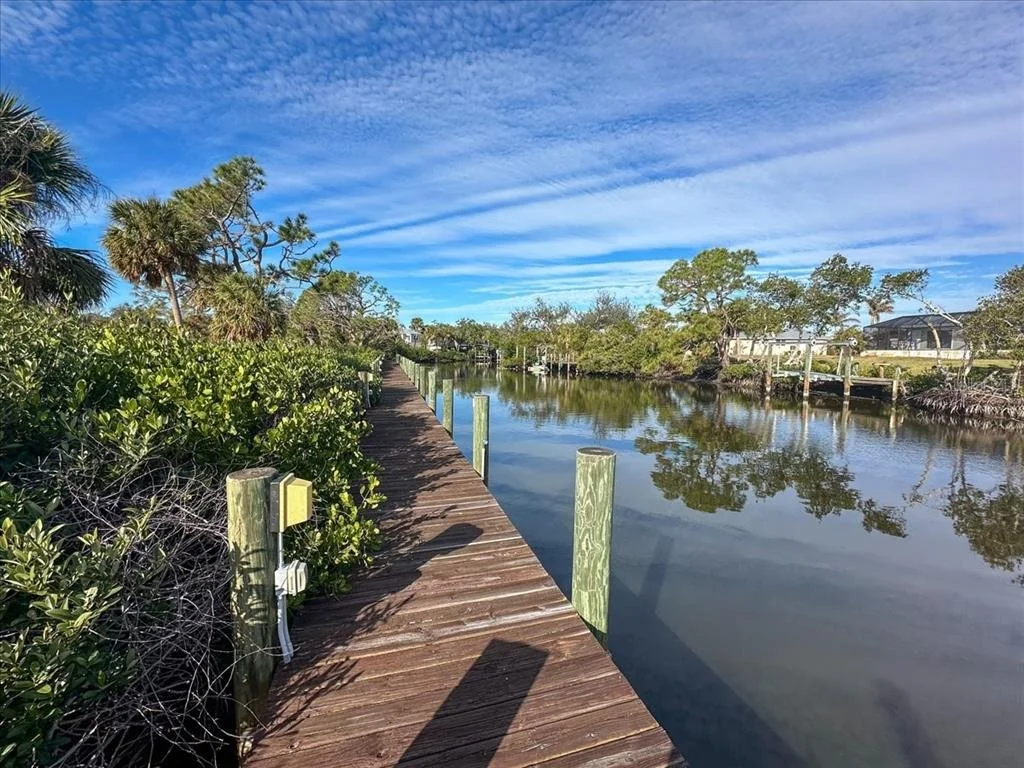 Photo of 10081 CREEKSIDE DRIVE