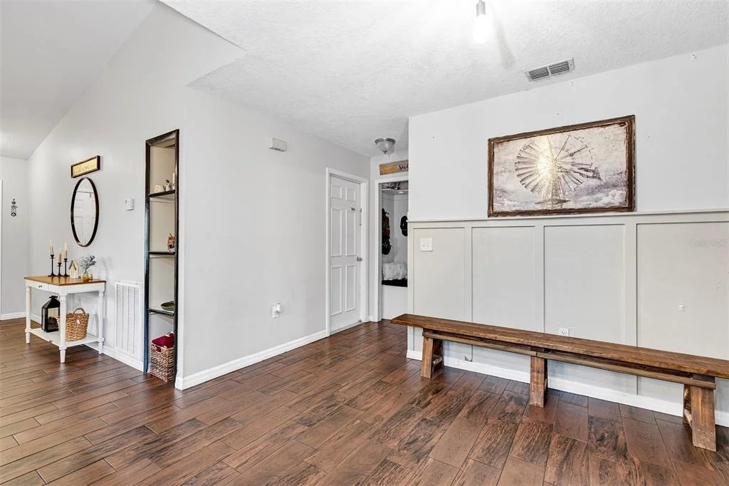 Photo of 1548 BOWMANS TRAIL