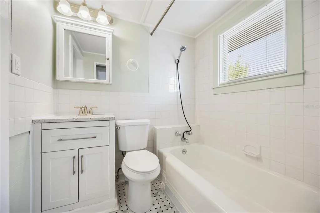 Photo of 2710 3RD AVENUE W