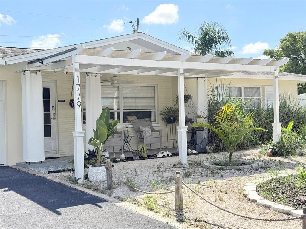 Photo of 1779 AVON LANE