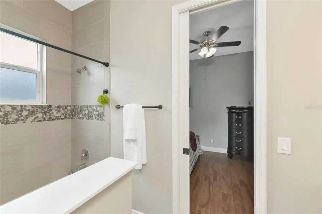 Photo of 1417 LANDVIEW LANE