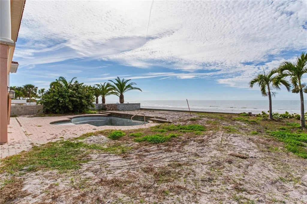 Photo of 16116 GULF BOULEVARD